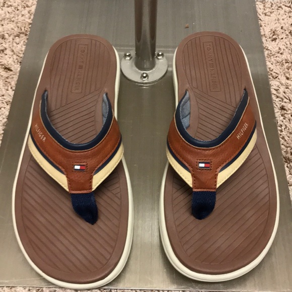 NWOT MEN’S TOMMY HILFIGER FLIP FLOPS - Picture 4 of 8
